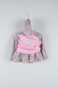 100호사이즈 해피랜드 잔꽃무늬패턴 핑크 수영복 상하세트와 모자(신비네1)